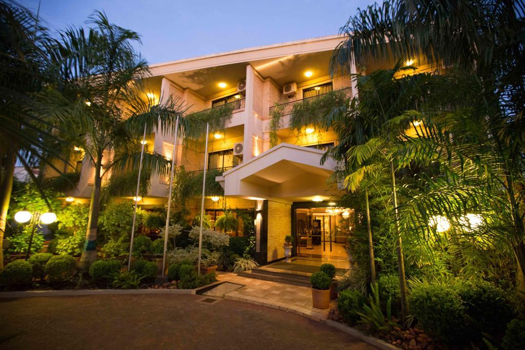 Las Ventanas Hotel Boutique Сиудад дел Есте Екстериор снимка